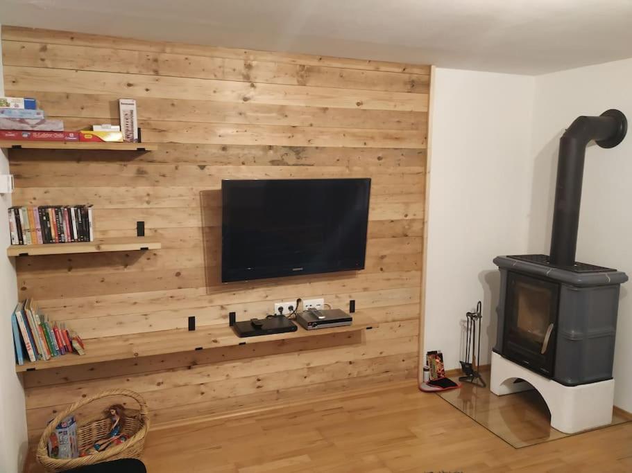 Upcycling Appartement Fischl - Nachhaltig Und Kreativ Wohnen Fuer Gross Und Klein เยนบาค ภายนอก รูปภาพ